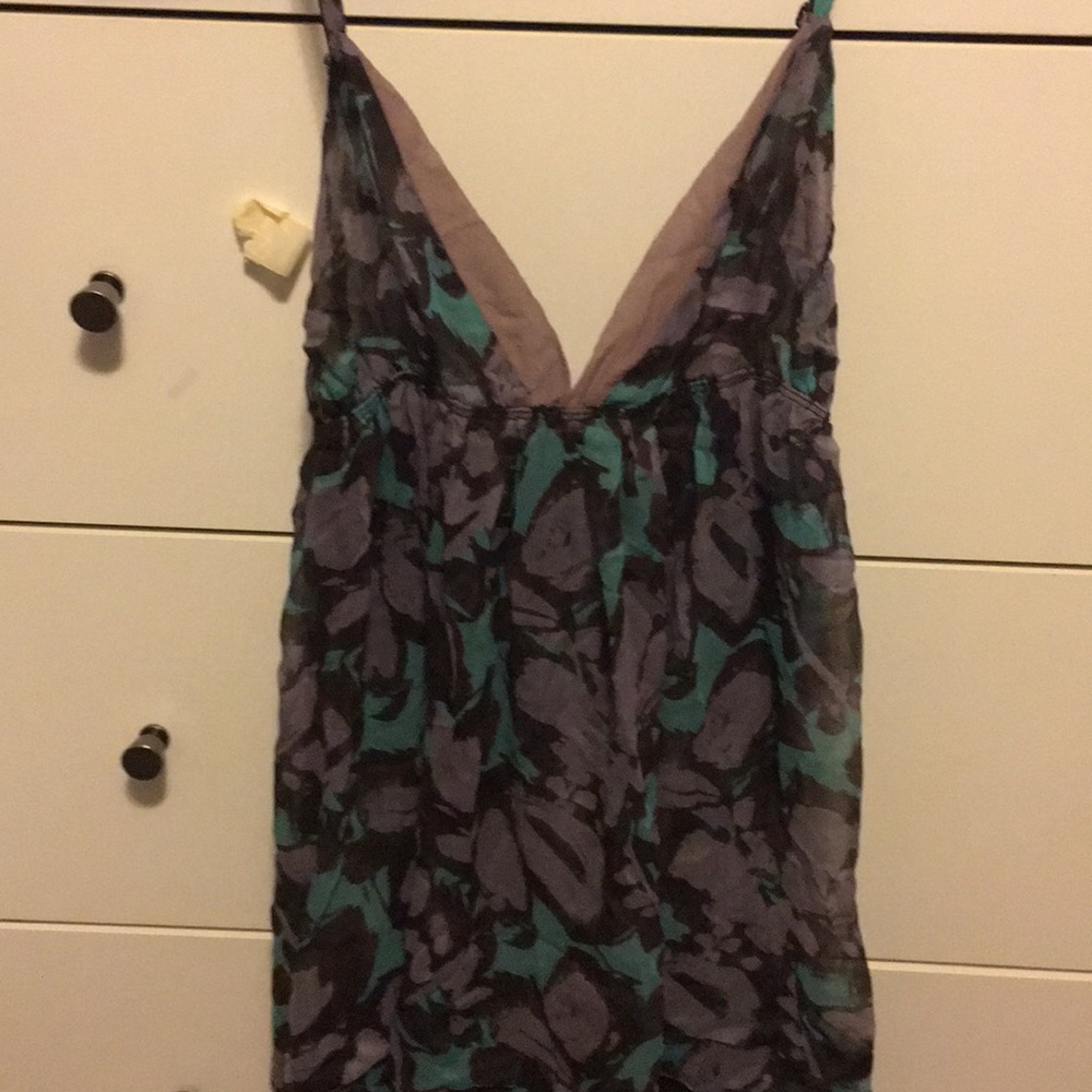 Urban Outfitters Flowy top Sz Small